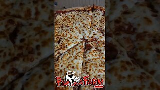 Pizza Review #5 - Pizza Farm (Truro, Nova Scotia) #pizza #pizzalover #pizzafarm #pizzatime #fyp