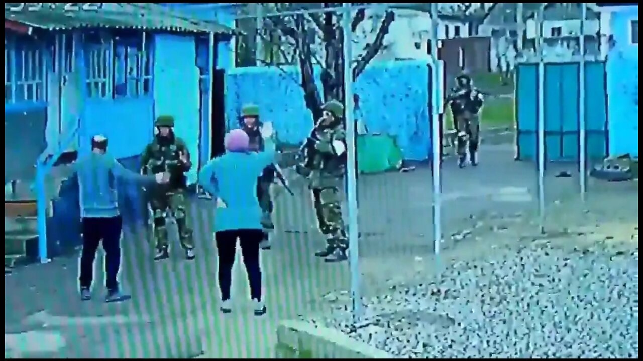 Elderly Couple in Ukraine STANDS UP To Armed Russian Soldiers