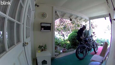 NORTH_VIDEO_DOOR_BELL_2023-04-26T11_11_17-0400.mp4