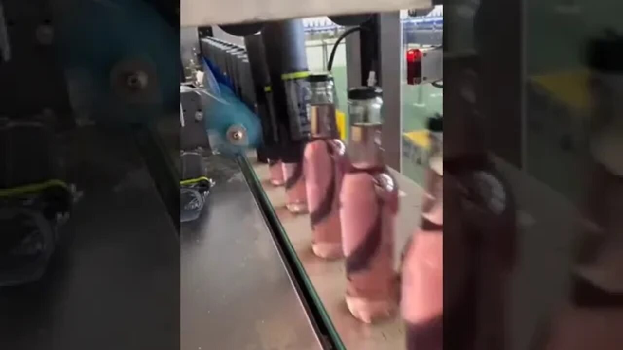 this how fast bottles are packed in factory #shorts #viral #youtubeshorts