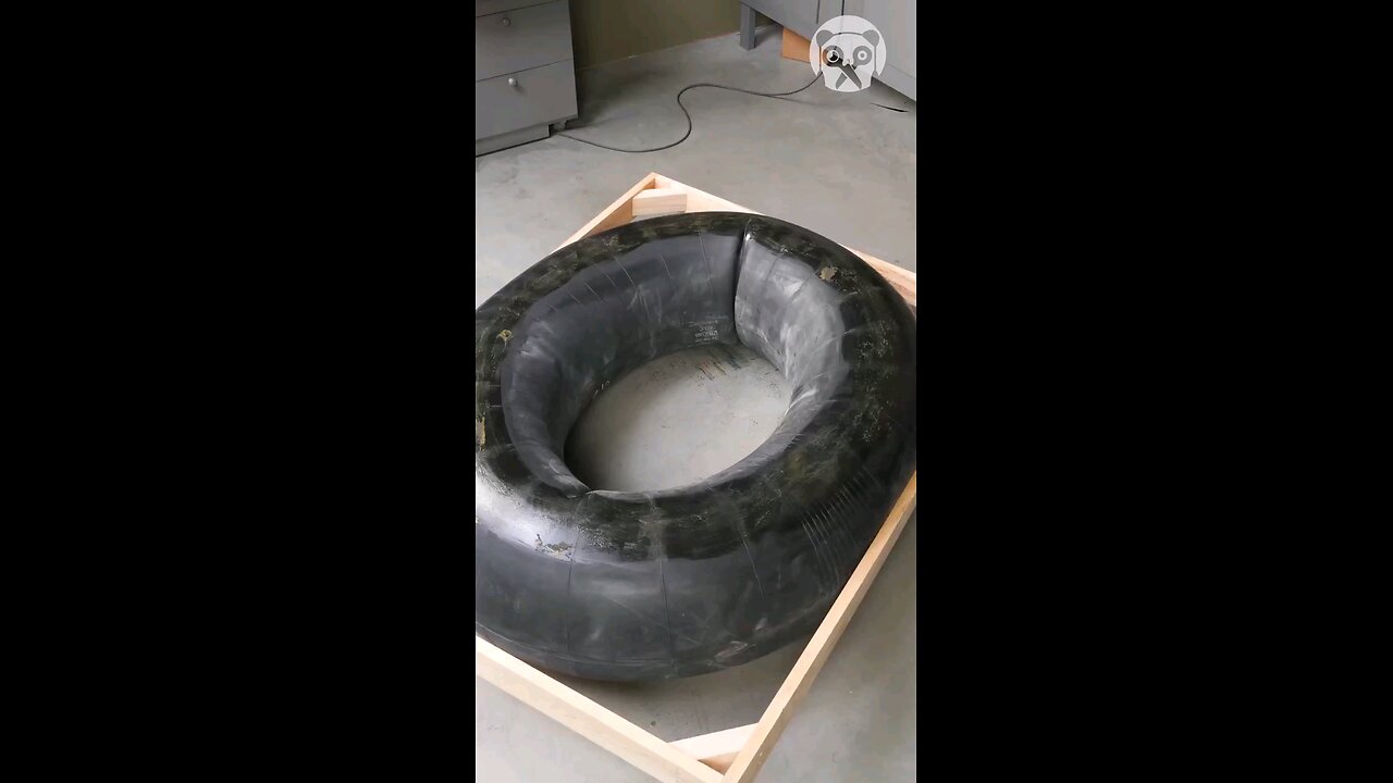 Old Tyre making boat