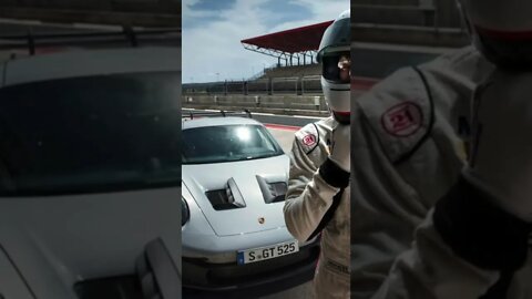 Novo Porsche 911 GT3 RS tem 525 cv e até portas de fibra de carbono! (Repost 21/08) #shorts