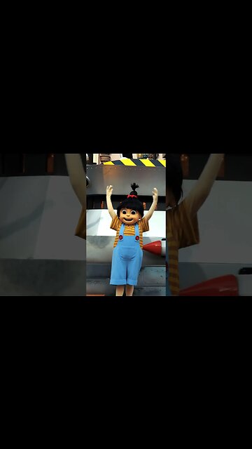 Anyone else miss Universal’s Superstar Parade? 🍌😢