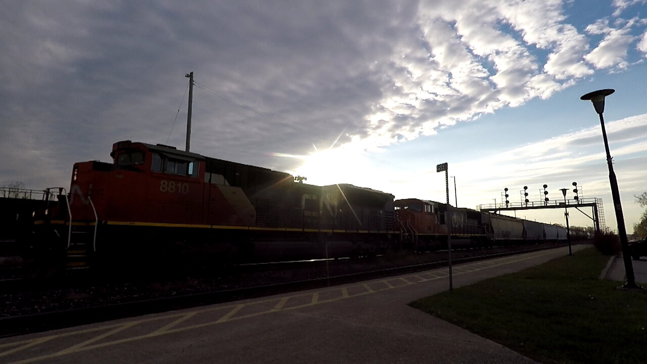 Manifest Train 282 CN 8810 & CN 5639 Locomotives East In Sarnia