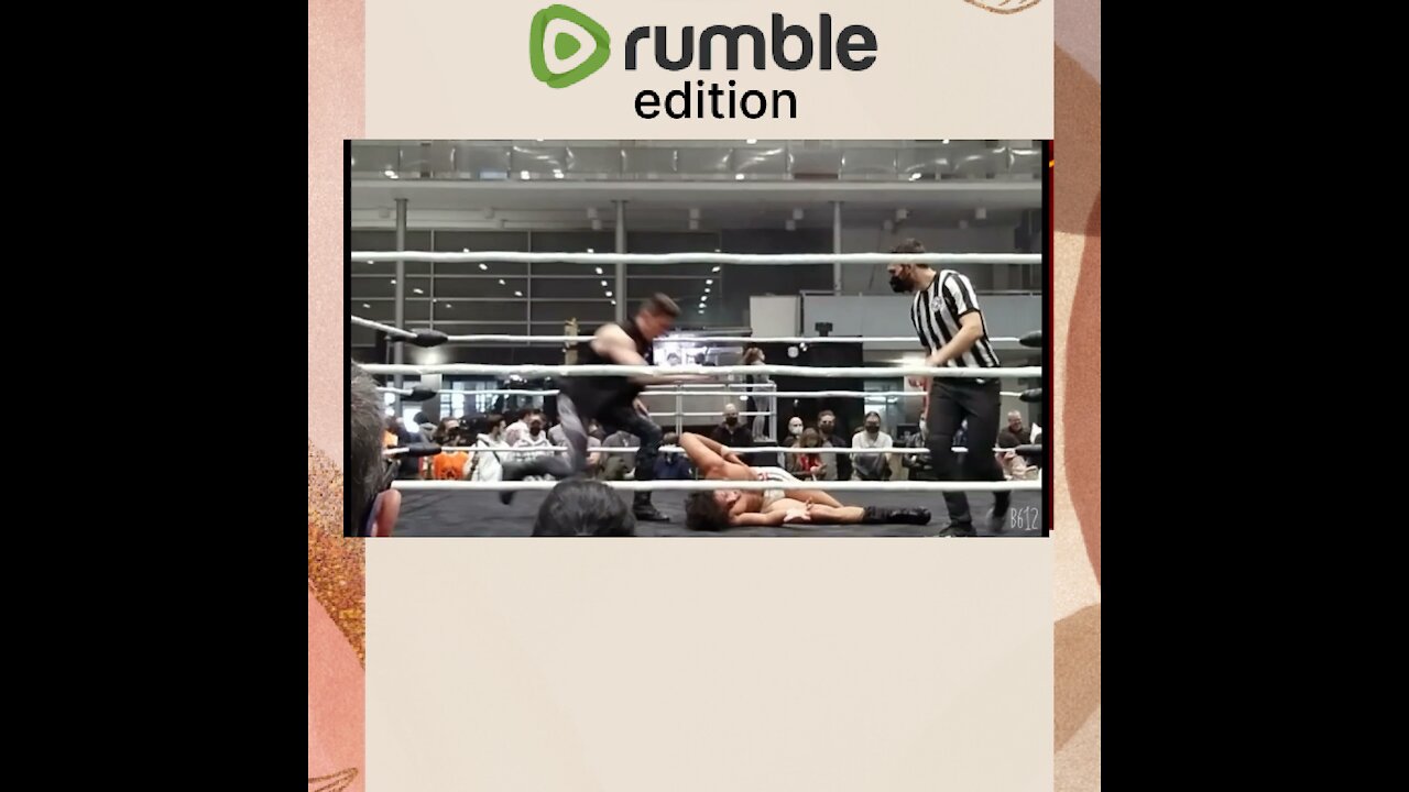 Lucha libre en el expocomic 2021