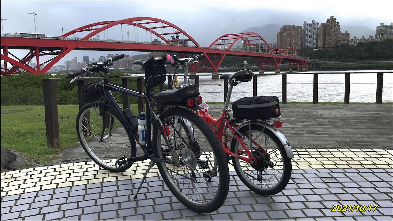 21_1017淡水河渡輪