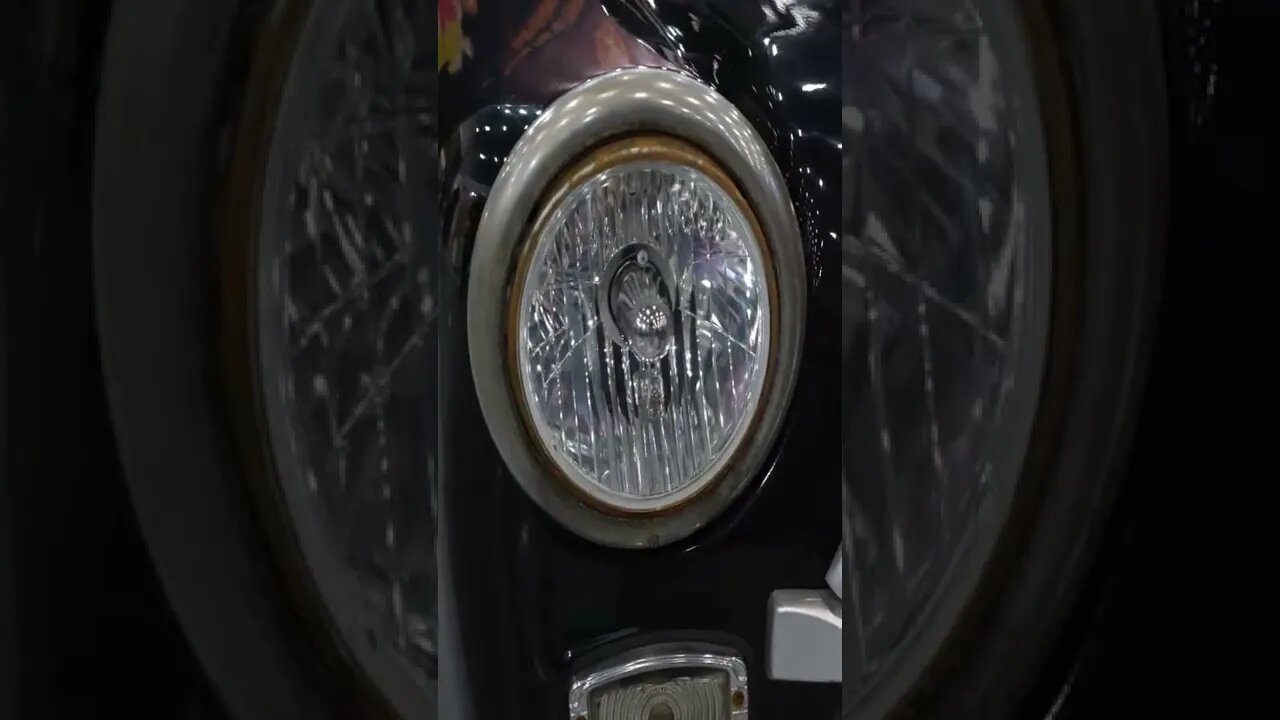 Headlight of old retro car #shorts #shortsvideo #retrocars #headlight #car