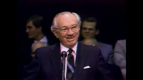 Gordon B. Hinckley encouraging students to take advantage of their opportunities with a poem.