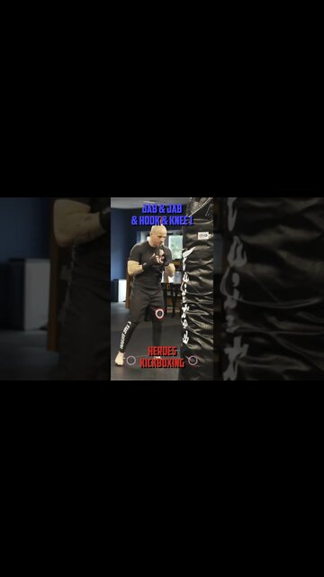 Heroes Training Center | Kickboxing & MMA "How To Double Up" Jab & Jab & Hook & Knee 1 | #Shorts