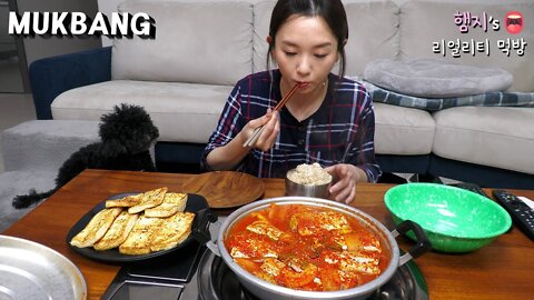 Real Mukbang :) Galchi-jorim (Braised Spicy Cutlassfish) ★ ft. Perila Fried Tofu