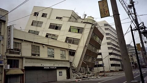 Building Falling in Pakistan #dangerous