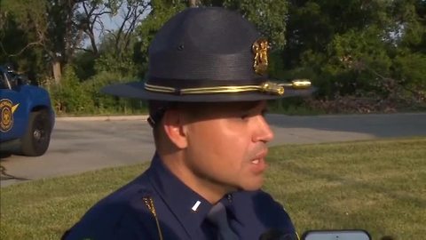 Michigan STate Police update standoff on I-75