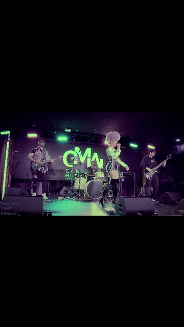 Elisha Sharie (shorts)