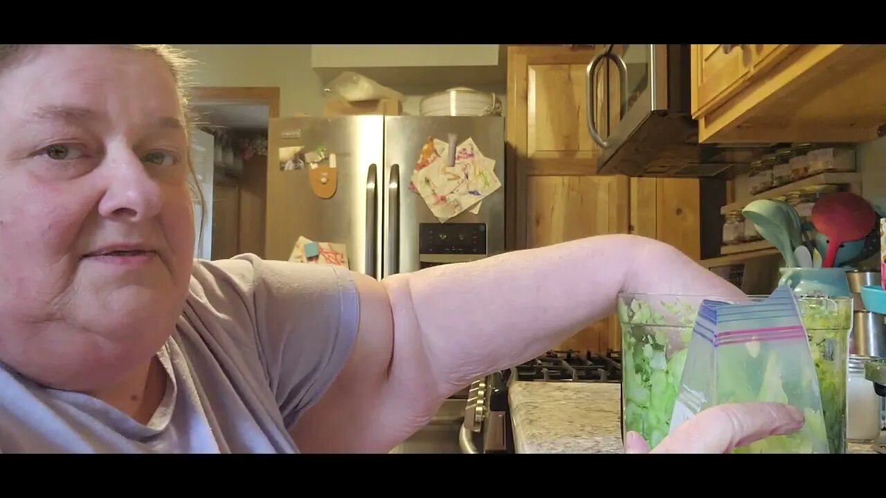 slicing and preserving celery #everybitcountschallenge