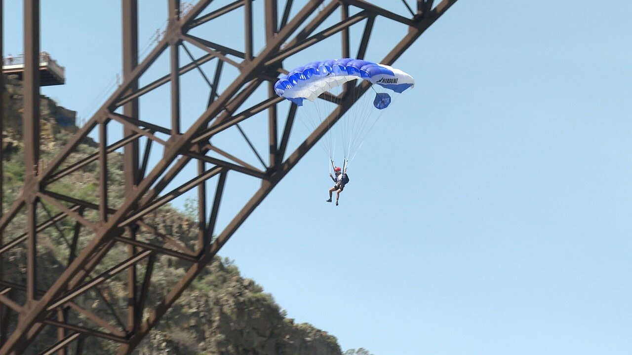 Former Marine to jump off Perrine Bridge 22 times