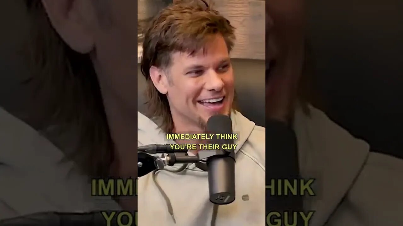 Theo Von ROASTS Bobby Lee 😂