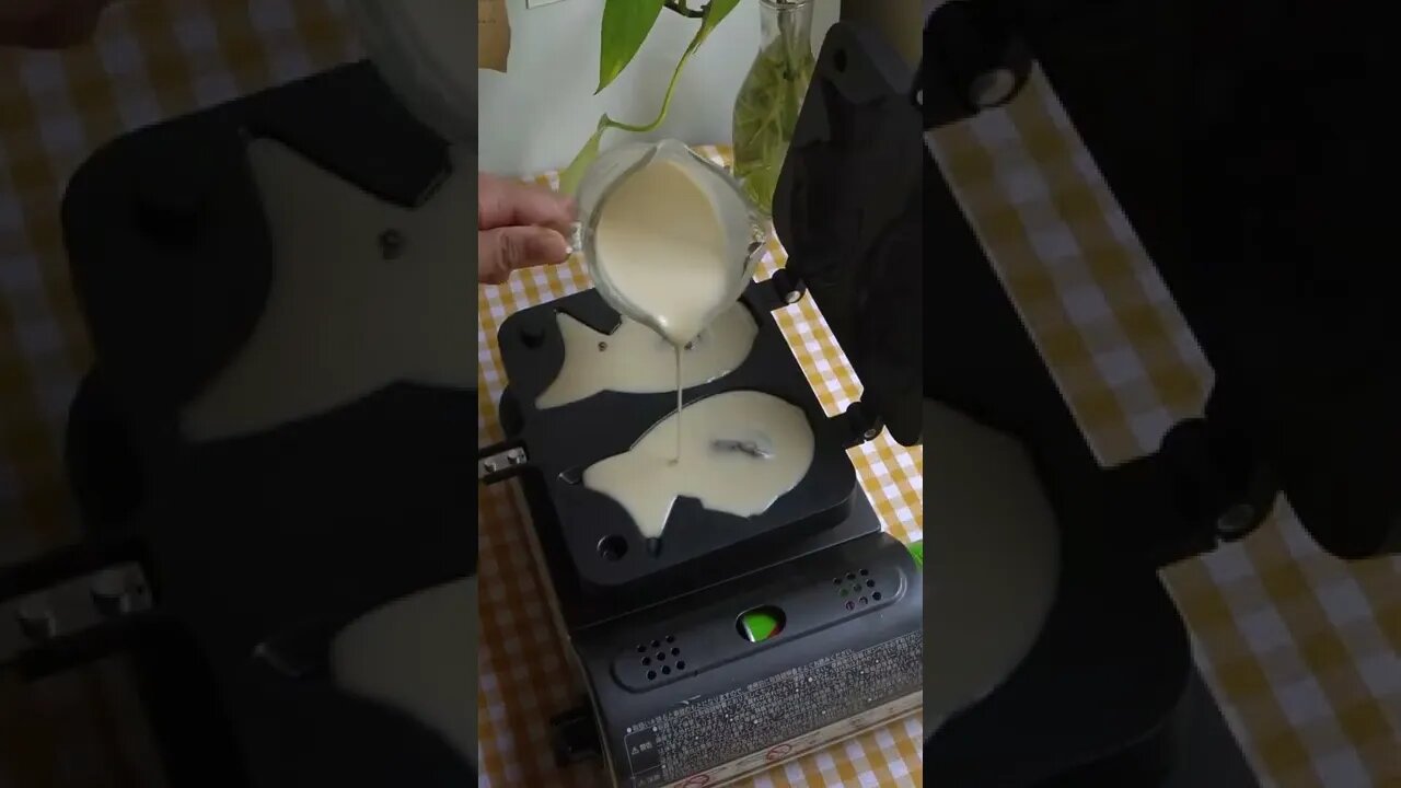 Making Taiyaki tiktok sweet essence