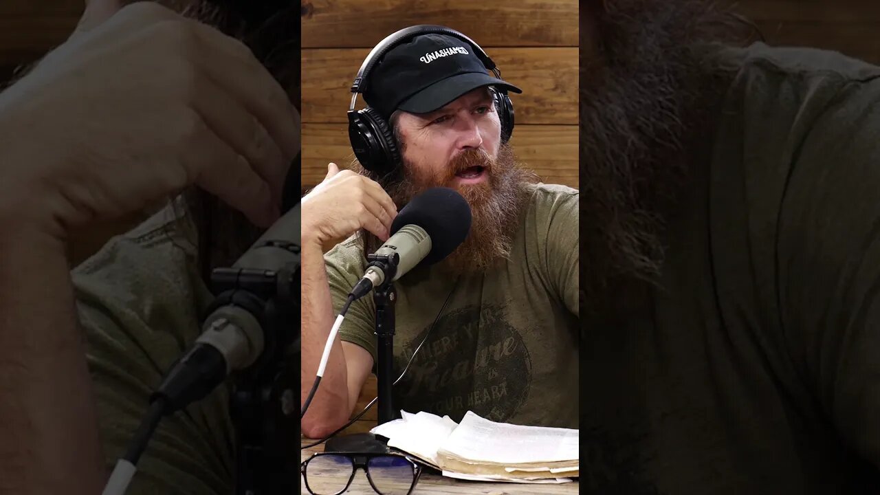 Jase Robertson Wishes Miss Kay Knew How to Whisper In Church