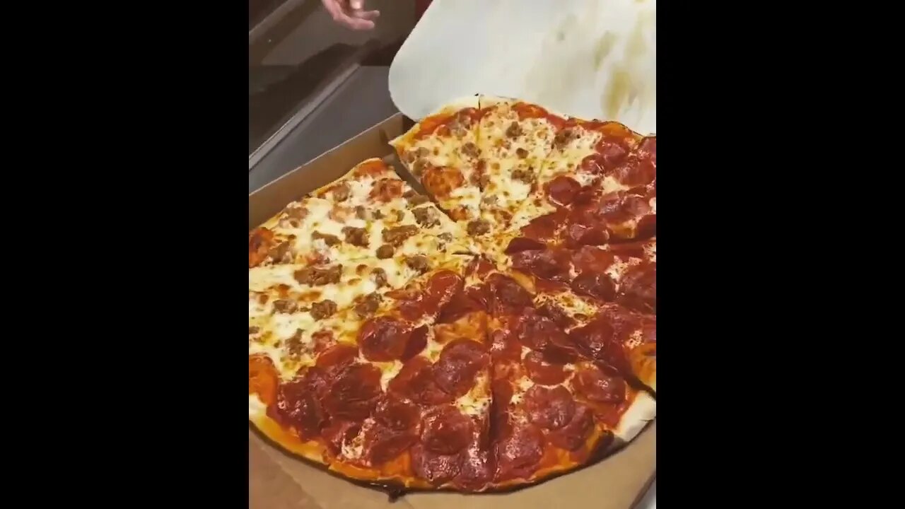 Best pizza ever | @worldchiefexpertise on IG🍕😋 #shorts #pizza