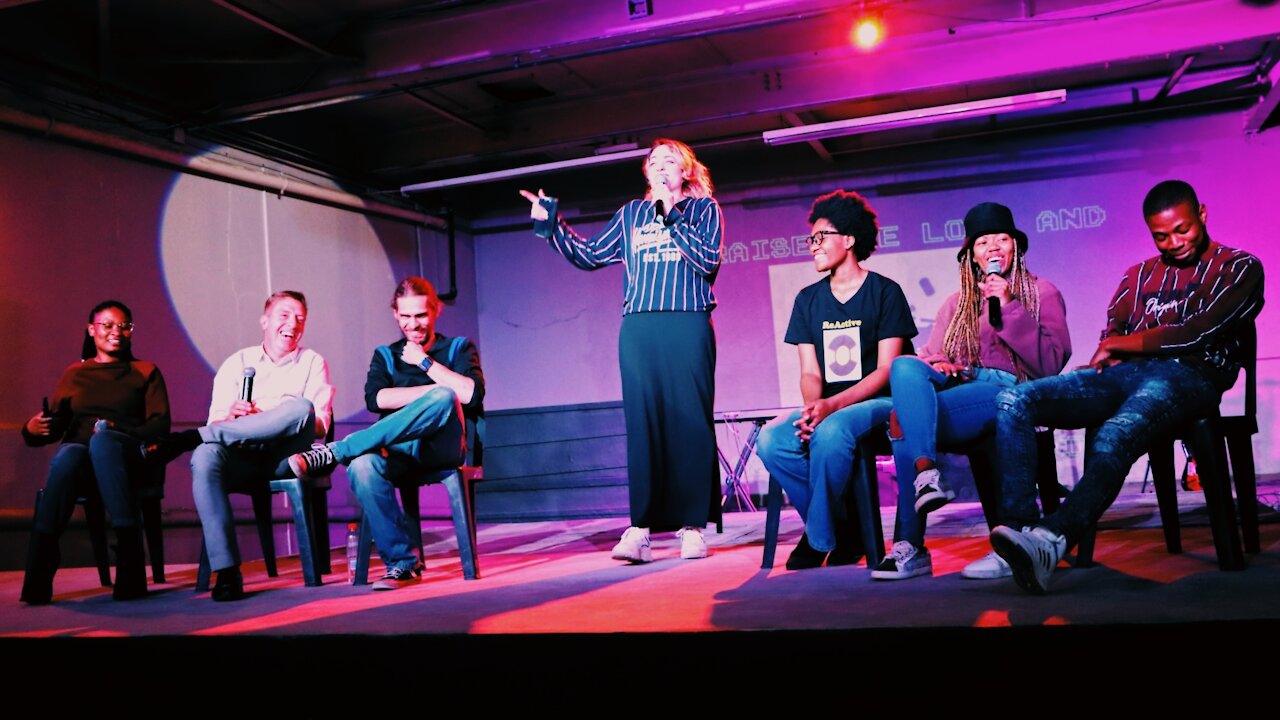 Praise The Lord & Pass The Ammunition [ENTERTAINMENT ONLY]