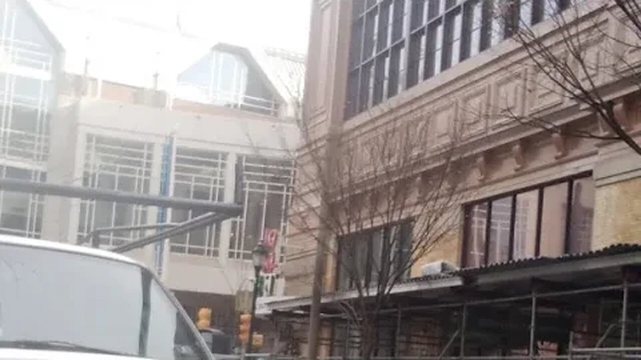 Some BatteryvLife Left For More Livestream Thursday 🦚👑