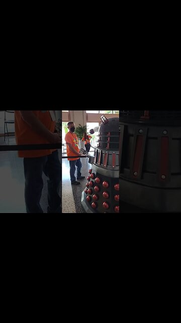 #DALEK WANTS IN! #EPICFAIL #TBCC2022 #TBCC #DALEKHAL #DoctorWHO #Shorts #SUBSCRIBE