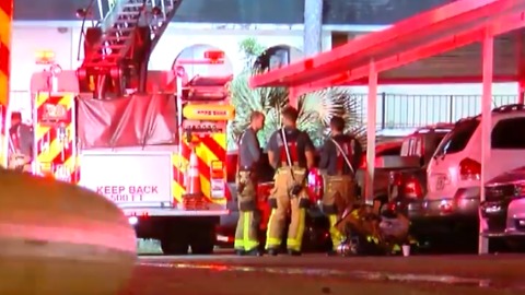 Apartment fire near Greenacres displaces 8 families