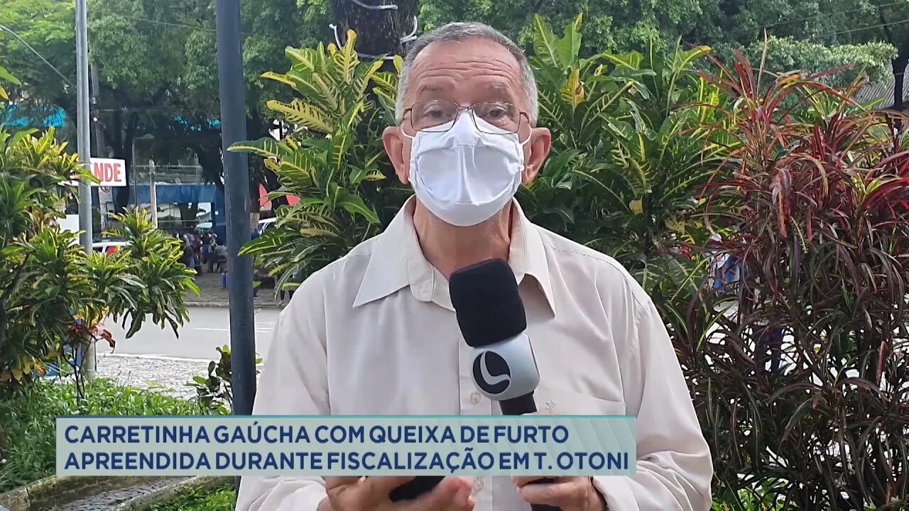 Carretinha gaúcha com queixa de furto apreendida durante fiscalização em Teófilo Otoni