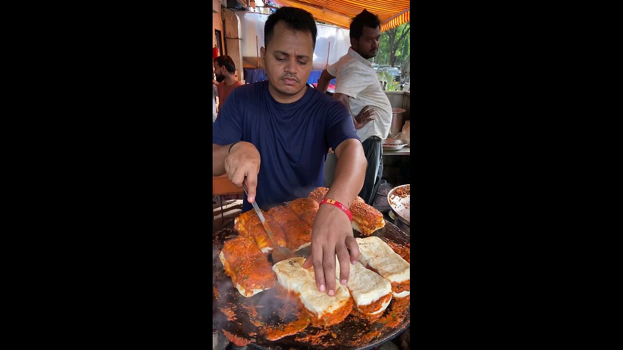 Mumbai famous tandoor masala vada pav #shorts