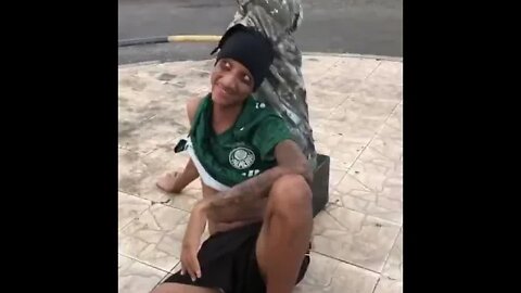 A FAMOSA CANTADA O LA EM CASA , POR ESSA ELE NAO ESPERAVA ( MEME ) ( VIRAL ) RINDO #shorts #memes