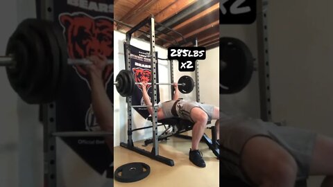 285x2 bench press #shorts