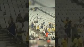 torcedor Do Boca Juniors fazendo atos de Racismo contra a torcida do Corinthians 🤬