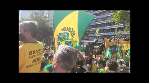 carro dos Monarquistas na Avenida Paulista