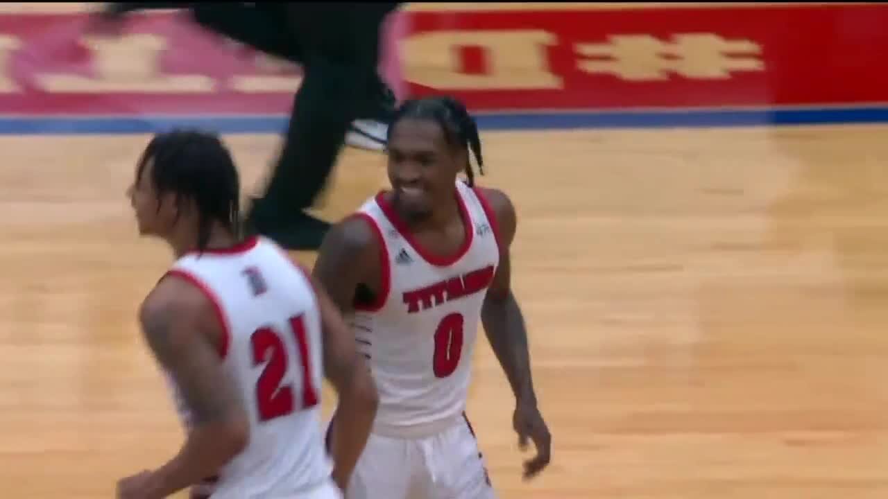 Detroit Mercy's Antoine Davis, Oakland's Jalen Moore among national stat leaders