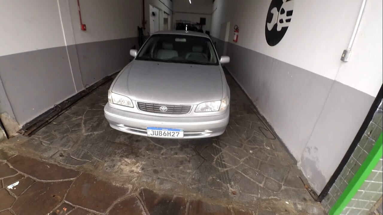 Corolla 2000 falhando na primeira partida, consumo alto e líquido do radiador sumindo