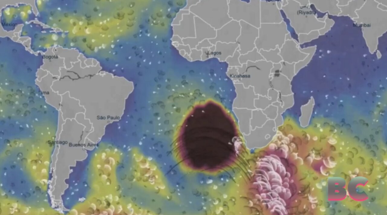 African weather system generating rumors of UFOs and 80-foot waves, blamed on software ‘error’