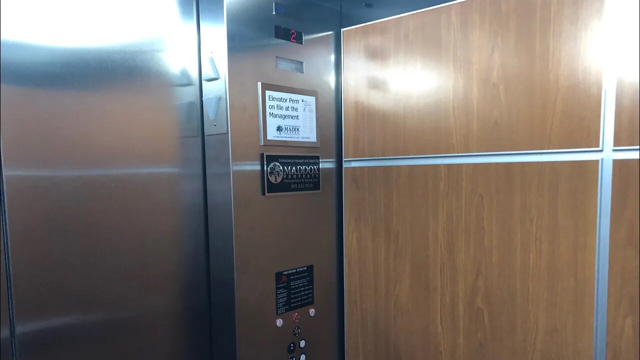 2004 Thyssenkrupp Traditional Hydraulic Elevator at West Med Building (Knoxville, TN)