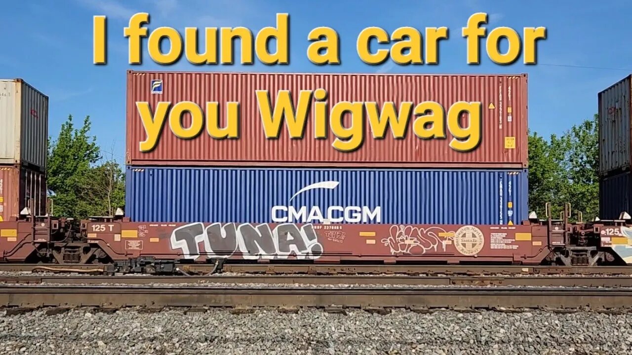 Smokin intermodal and a tuna car for WigWag @WigWagWorkshop