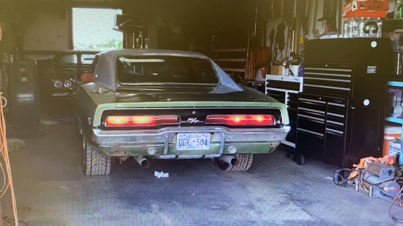 1969 426 Hemi RT Dodge Charger survivor