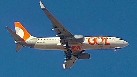 Boeing 737-800 PR-GGH coming from Rio,Cessna 208B Grand Caravan PT-MEJ from Sobral to Fortaleza