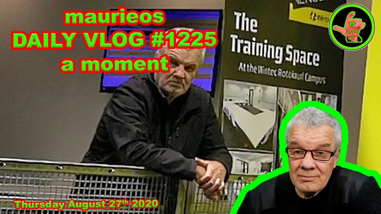 maurieos DAILY VLOG #1225 a moment