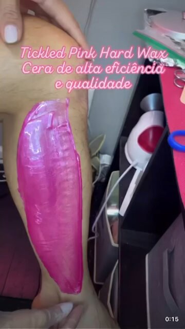 Depilación de Piernas Sin Esfuerzo con la Cera Dura Tickled Pink de Sexy Smooth: Una Reseña