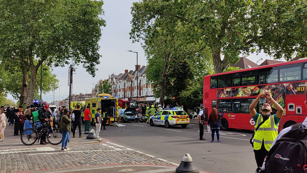 Major Traffic across the A10 Stamford Hill due to motorcycle accident