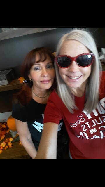 2 Jersey Girls w Southern Hearts