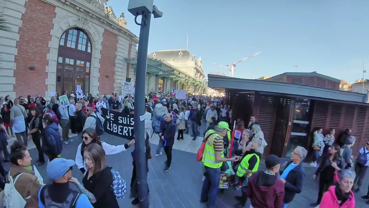 Nice 6 Novembre : manif devant la gare 2/2