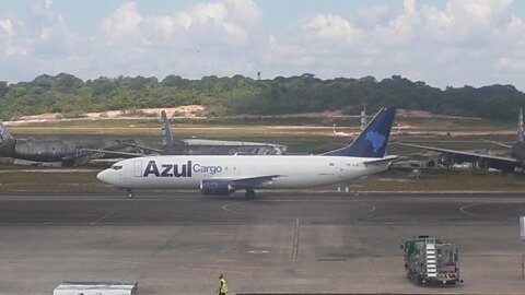 Boeing 737-400ERF PR-AJZ landds in Manaus from Campinas