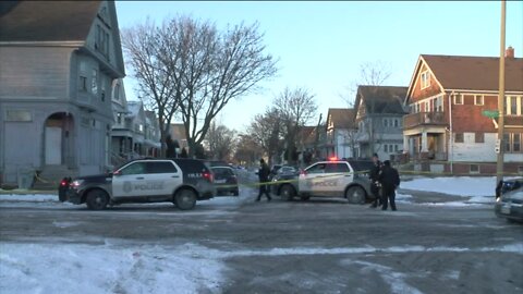 Mayor pressed for solutions as Milwaukee breaks homicide record for 3rd straight year