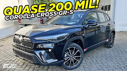 NOVO TOYOTA COROLLA CROSS GR-S 2.0 FLEX 2023 COM TETO SOLAR E NOVA MULTIMÍDIA!