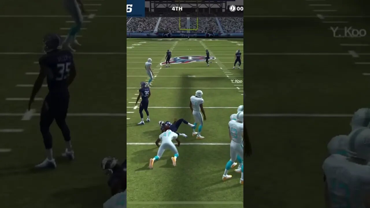 Titans WR/KR Cameron Batson Gameplay - Madden NFL 22 Mobile Football