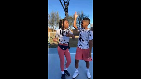 Child hard dancing 💯💯💯💯💯💯💯💯💯🤣🤣🤣🤣🤣🤣🤣😲😲😲😲😲